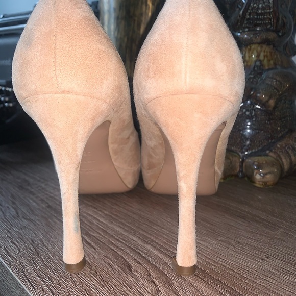 Nude Yves Saint Laurent Heels - Picture 5 of 9